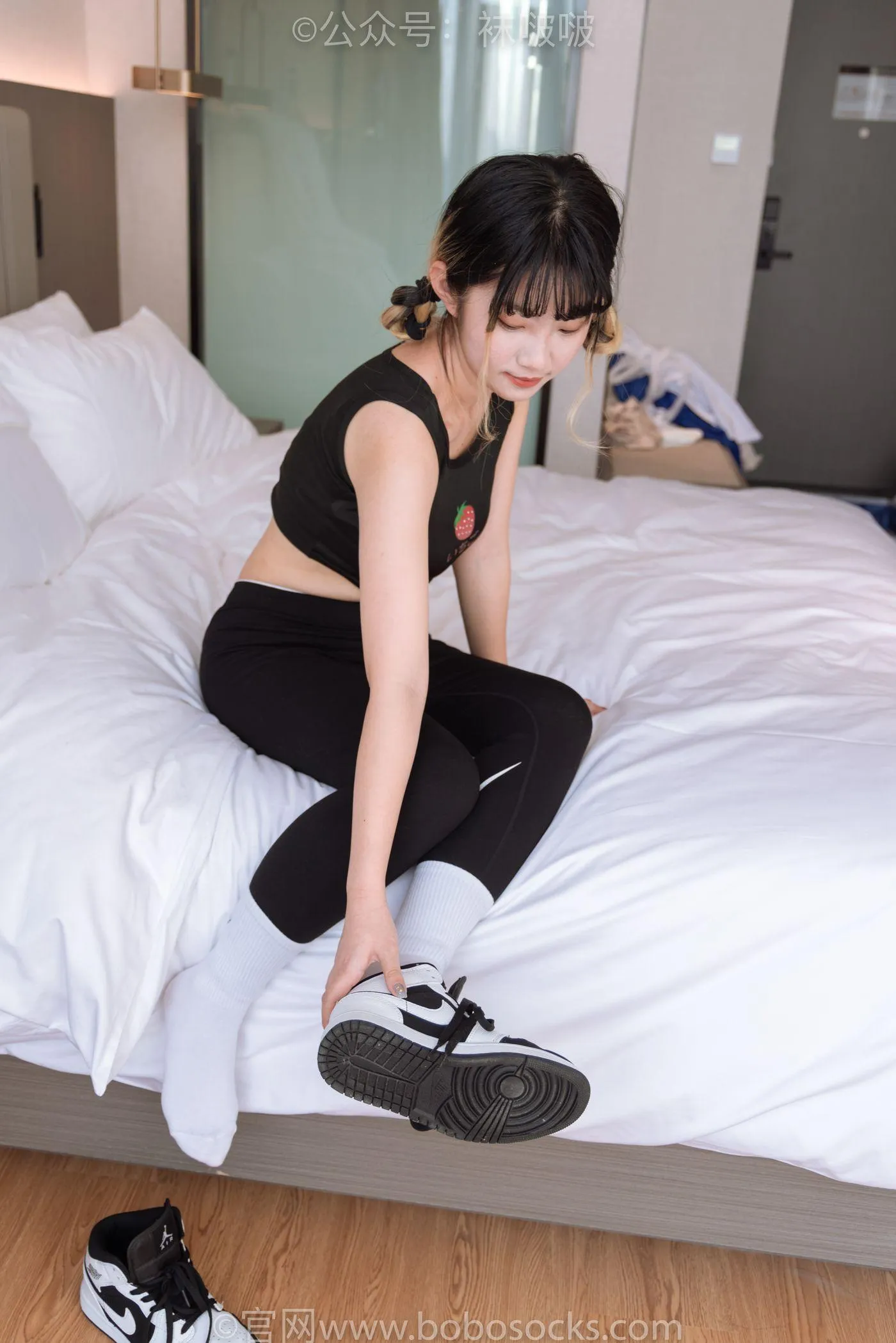 [BoBoSocks袜啵啵]NO.059 砂糖-AJ板鞋、白棉袜、裸足 [142P]插图1